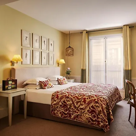 Отель Sainte-beuve 4*