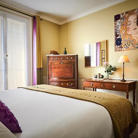 Отель Sainte-beuve 4*