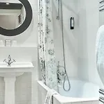Otel Sainte-beuve 4*