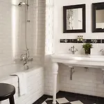 Sainte-beuve Otel 4*